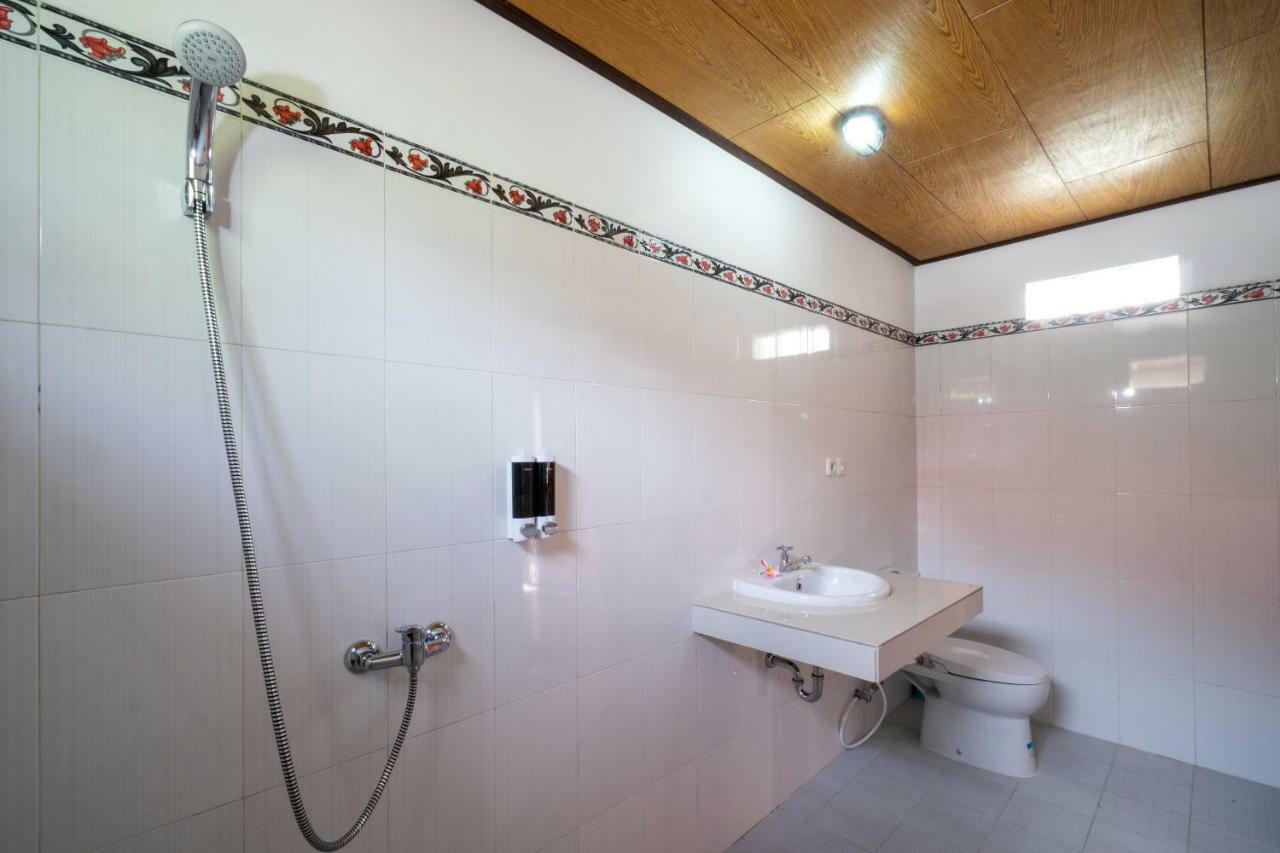 Anugrah Sari Homestay By Wizzela Lembongan Extérieur photo